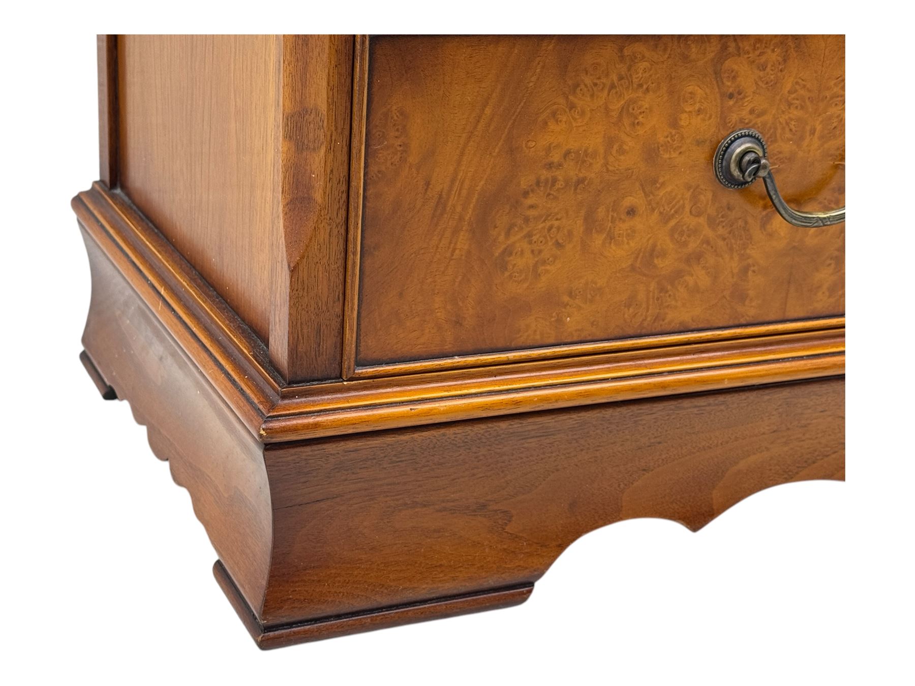 Ian Smith Furniture - Georgian design walnut open bookcase, projecting cornice over pierced geometric frieze, fitted with three adjustable fluted shelves above two drawers, on shaped plinth base 