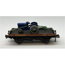 Hornby Dublo - 4646 Low-Sided Wagon D1 with cable drums; 4649 Low-Sided Wagon with tractor; 4656 16-Ton Mineral Wagon brown; 4657 United Dairies Milk Tank Wagon; 4660 U.G.B. Sand Wagon; 4677 Tank Wagon 'Mobil' (D1); and 4680 Tank Wagon 'Esso' (Fuel Oil); all boxed (7)