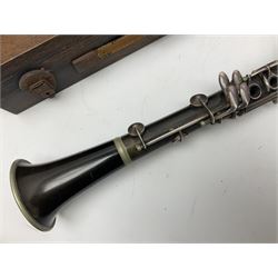 Windsor five-piece clarinet, serial no.EK05580; and Selmer Console clarinet with B&H mouth-piece; both cased (2)
