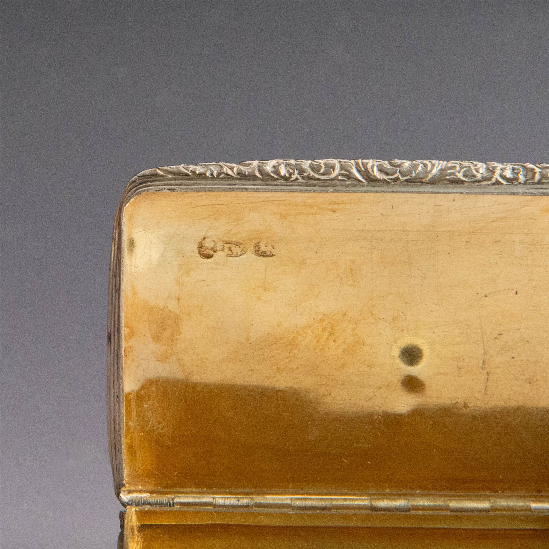 William IV silver snuff box, of rectangular form with rounded corners and embossed lip, the hinged cover with engine turned decoration and vacant cartouche, hallmarked Joseph Willmore, Birmingham 1830, H2cm, W7cm