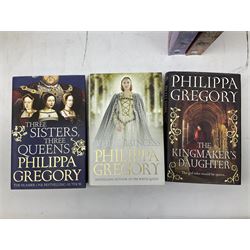 Grafton, Sue: U is for Undertow, P is for Peril and Y is for yesterday, Gregory, Philippa; the last tudor, The White Queen, Lady of the Rivers, The Red Queen, The other Boleyn Girl etc and other similar (20)