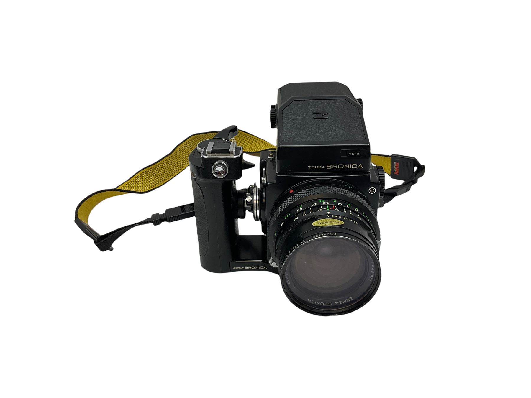 Zenza Bronica ETRS medium format camera body, AE Finder-E Model II, Zenza Bronica Zenzanon MC '1:4 f-40mm' lens, Zenza Bronica Zenzanon MC '1:4.5 f-200mm' lens,  Zenza Bronica Zenzanon MC '1:2.8 f-75mm' lens, and two film backs