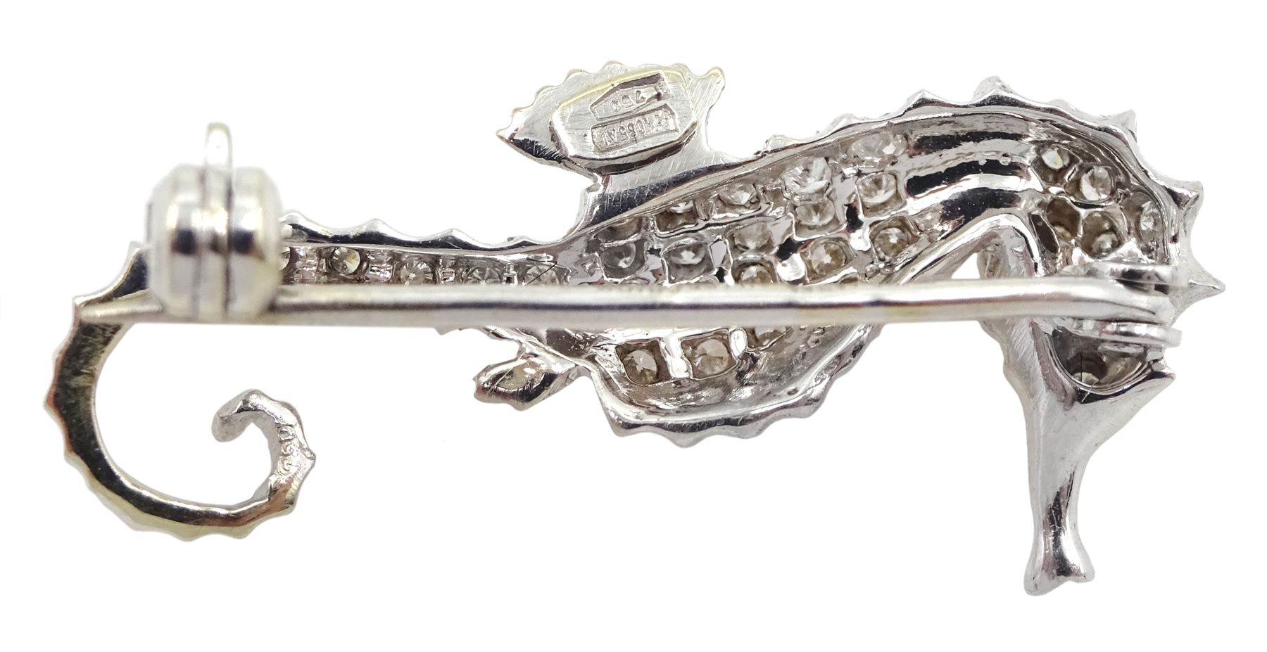 18ct white gold round brilliant cut diamond seahorse brooch by Mozafarian, London import marks 1989
