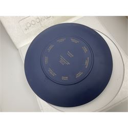 Large collection of collectors plates, to include Spode The Imperial Plate of Persia, Spode York Minster plate, Wedgwood Anniversary of Charter of Queen Elizabeth plate, etc, all in original boxes, four boxes 