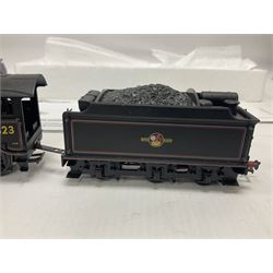 Bachmann ‘00’ gauge - two DCC ready locomotives comprising 32275 Class K3 2-6-0 locomotive no.2934 in LNER black; 32278 Class K3 2-6-0 locomotive no.61823 in BR black; both in original boxes (2) 