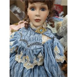 Seven porcelain dolls, to include examples by Palmary, Alberon and Leonardo collection