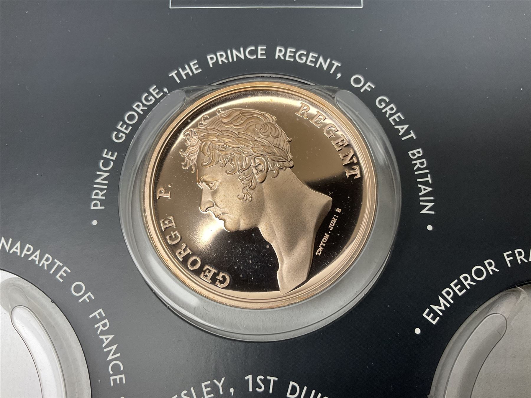 Great British and World coins and banknotes, including pre-decimal coinage, Britain's first decimal coins sets in blue folders, silver one yen coin converted into a brooch, commemorative crowns etc