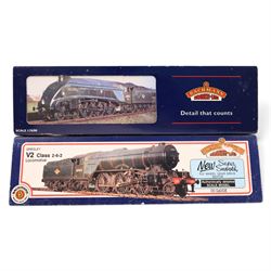 Six Bachmann 00 gauge locomotives, comprising no. 31959 A4 Class 4-6-2 'Miles Beevor' no. 26, no. 31958 A4 Class 'Guillemot' no. 60020, no. 31176Z Jubilee Class 4-6-0 'Bahamas' no. 45596, no. 31552 V2 Class 'Durham Light Infantry' no. 60964, no. 31053 J72 Class 0-6-0T locomotive and no. 31608 V3 Class Tank Locomotive no. 7684, all boxed