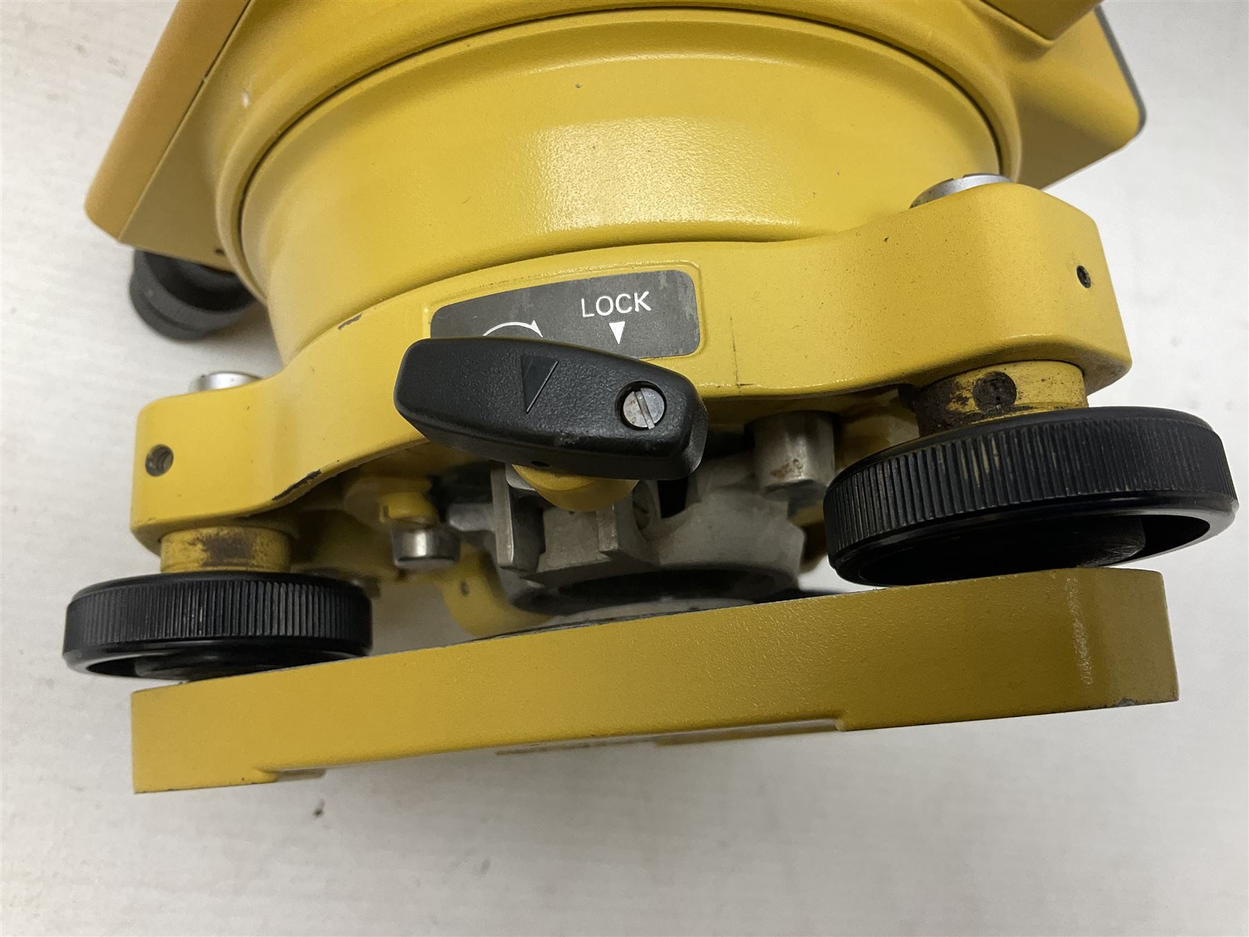 Topcon land surveying equipment - GTS 226 Electronic Total Station, serial no.UN4962; in carrying case with charger and spare battery; together with Leica tripod (2)