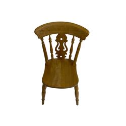 Set of six solid beech farmhouse kitchen or dining chairs, shaped and pierced splat back over shaped seat, raised on ring turned supports united by H-stretcher