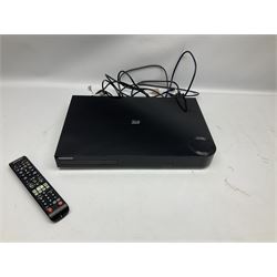 Samsung 3d Blu Ray player with remote, model BD-H8500M, untested