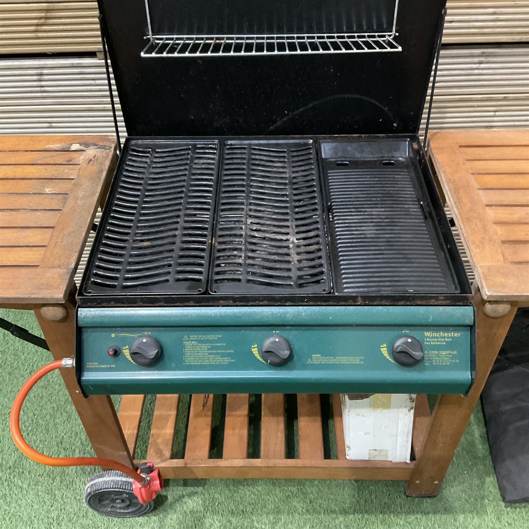 Winchester collection gas barbecue BBQ with weather cover - THIS LOT IS TO BE COLLECTED BY APPOINTMENT FROM DUGGLEBY STORAGE, GREAT HILL, EASTFIELD, SCARBOROUGH, YO11 3TX