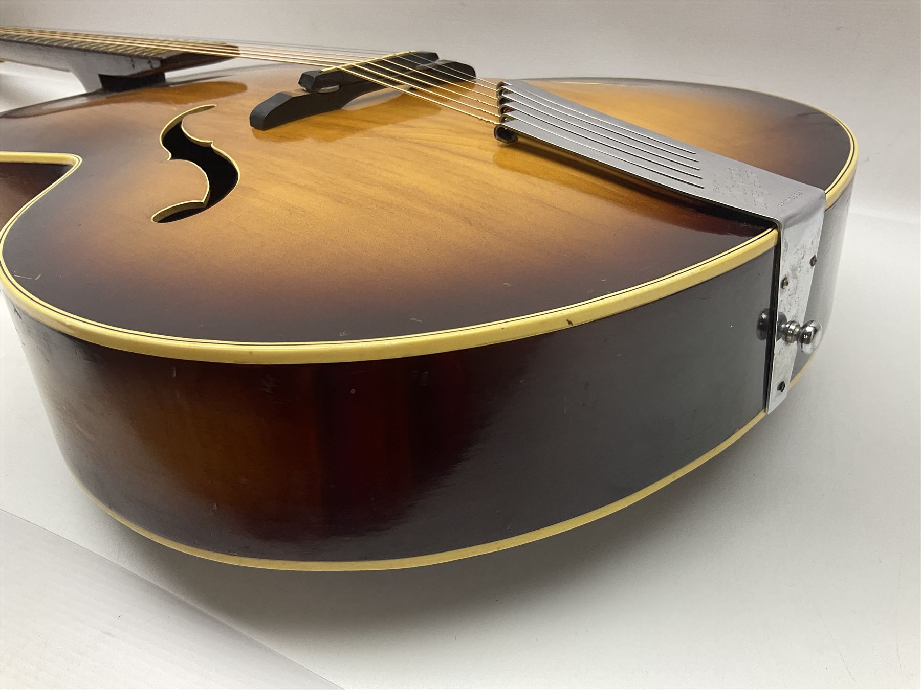 1958 Hofner Senator acoustic guitar with two-tone finish and Hofner label bearing serial no.5315, L104cm overall; in soft carrying case.