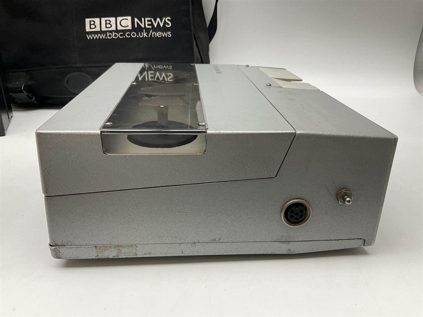 Uher 4100 Report-V professional tape recorder, with case, together with Uher 4000 Report professional tape recorder 