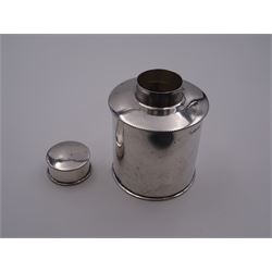 1920's silver tea caddy, of plain cylindrical form, hallmarked Mappin & Webb Ltd, London 1920, H9cm, approximate weight 3.66 ozt (114 grams)