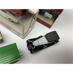 Matchbox - twelve Models of Yesteryear and two Dinky Collection die-cast models; all boxed; and quantity of unboxed Matchbox models 