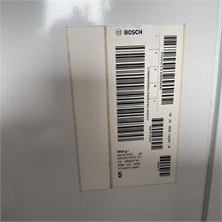 Bosch - GSN33VW30G free-standing freezer
