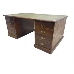 Large Georgian design mahogany twin pedestal solicitor's desk, rectangular top with green leather inset writing surface, fitted with eight graduating drawers, on plinth bases