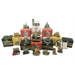 Fourteen Lilliput Lane cottages to include 'Diamond Cottage', 'Kendal Tea House', Visitor's Centre Special 'It's For You' signed to base, The British Collection 'The Sherlock Holmes' etc, all boxed with deeds