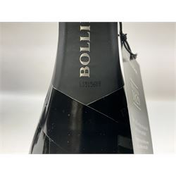 Bollinger Millesime 2009 James Bond 007 Spectre champagne, housed in original black twist open presentation case, with tags and bag, 75cl, 12% vol