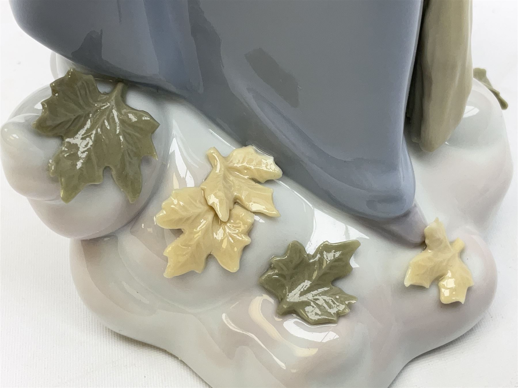 Lladro Season Angels set, comprising Spring Angel no 6146, Fall Angel no 6147, Summer Angel no 6148 and Winter Angel no 6149, all with original boxes, largest example 29cm