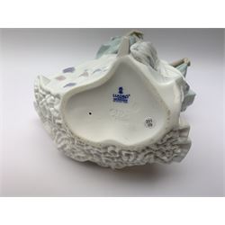 A Lladro figure, Summer Serenade 6193