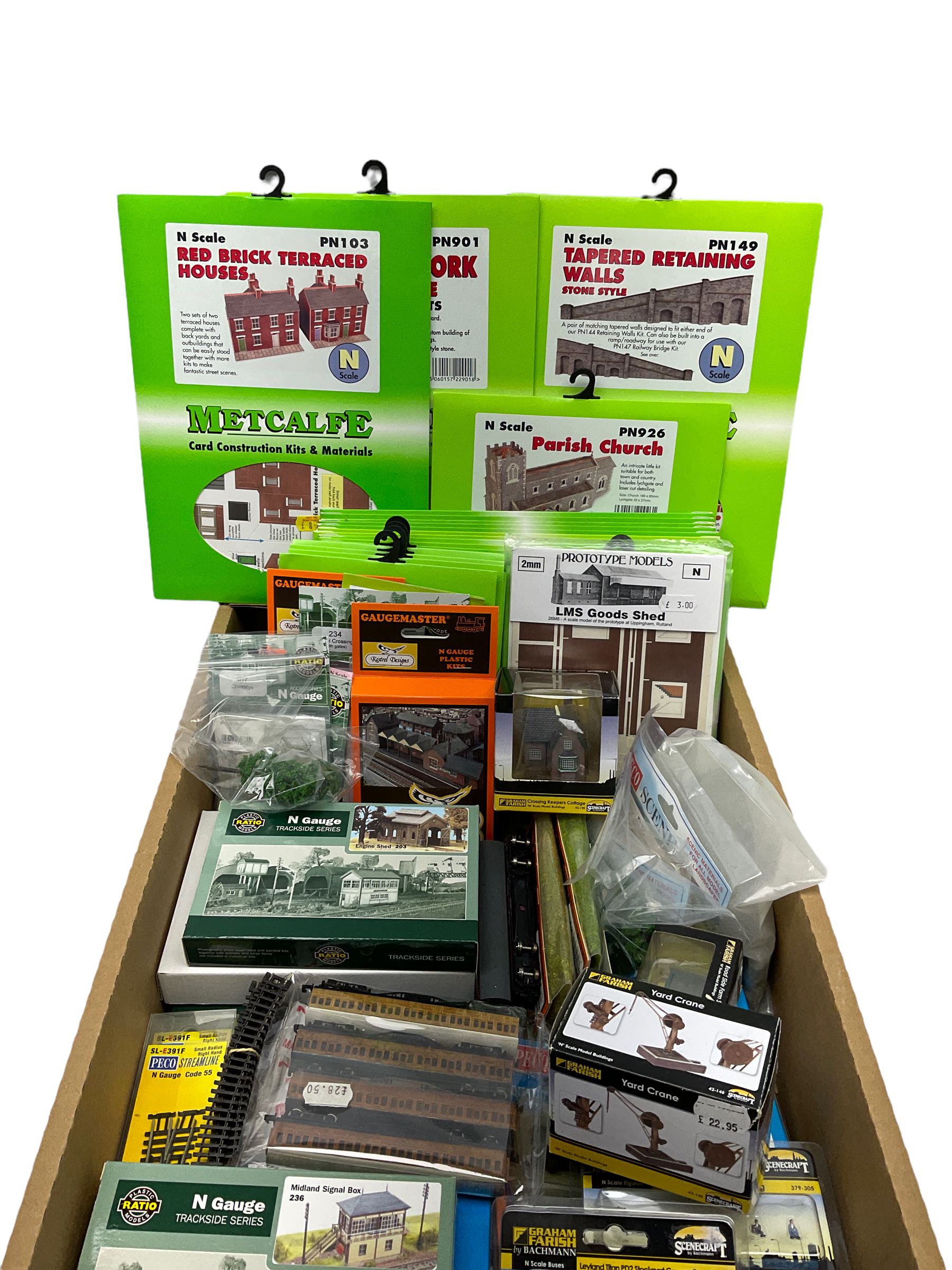 Model railway trackside accessories including Metcalfe 'N' scale card