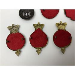 Ten cap badges of Indian interest comprising Bengal Fusiliers No.104, Bengal Infantry No.107, Royal Bengal Fusiliers No.101, Bombay Infantry No.109, Bombay L.I. No.106, two Royal Madras Fusiliers No.102, Madras Infantry No.108 and Madras L.I. No.105 (10)