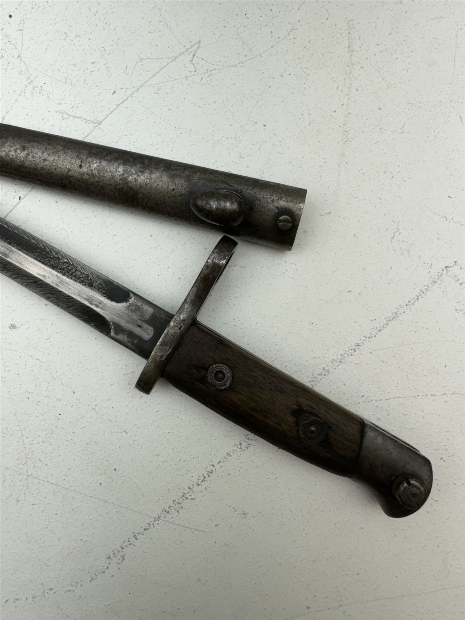 Dutch M1895 Mannlicher bayonet, with  44cm double edge blade, with wooden grip and bluing; in steel scabbard, L59cm 