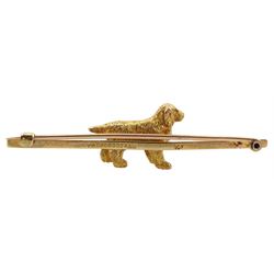 Gold spaniel bar brooch, Pat. 302032, makers mark A & W, stamped 9ct