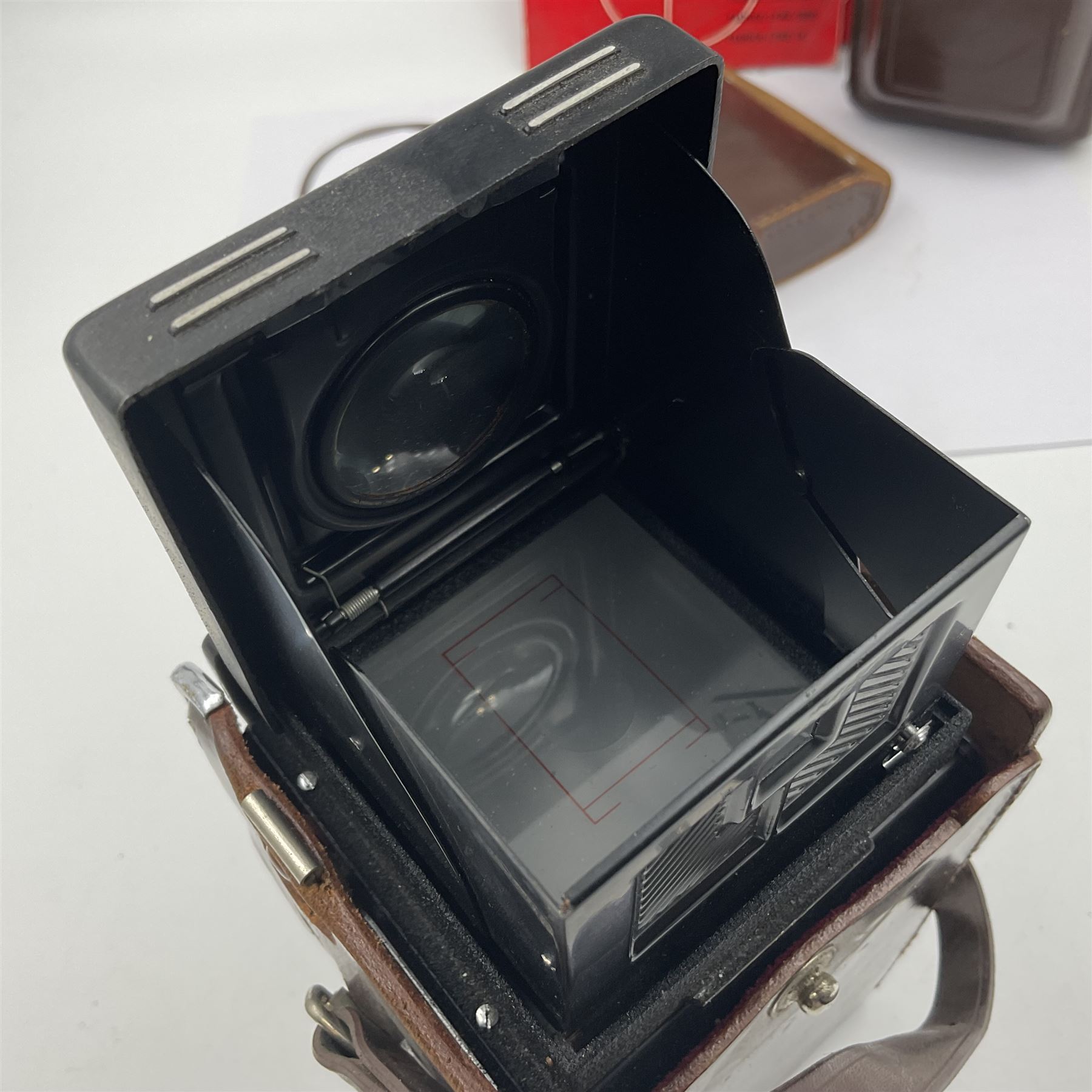 Yashica-Mat Copal MXV camera body, serial no 408717, with Yashinon 1;3.2 f=80mm' and Yashinon 1;3.5 f=80mm' lens serial no 460802, together with Yashica 635 Copal-MXV camera body serial 4080675 with Yashinon 1;3.5 f=80mm' lens serial no 229427 and 'Yashikor 1;3.5 f=80mm' lens serial no 228386