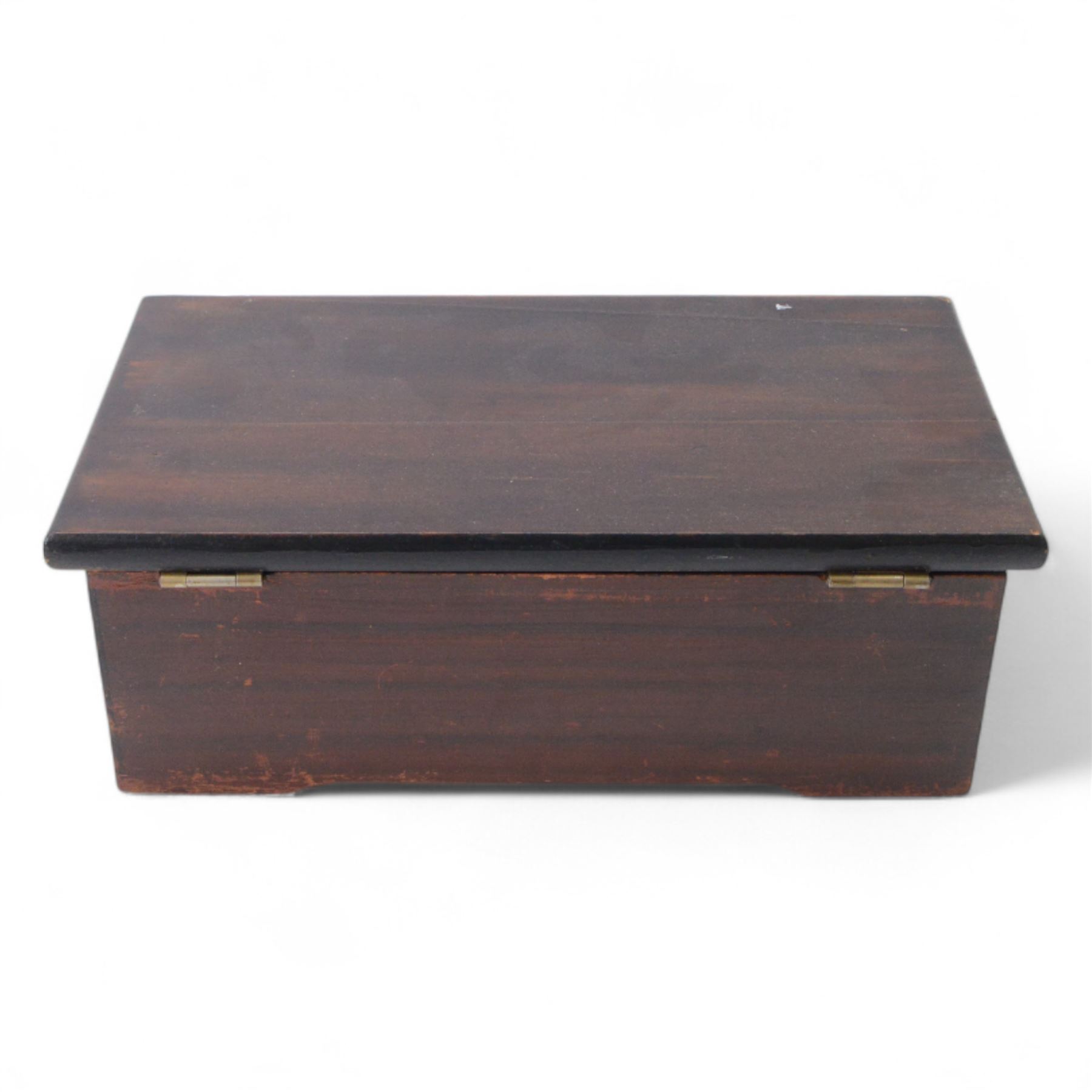 Early 20th century Swiss musical box- in a plain mahogany finished case playing six airs on a 30 tooth steel comb, with a 3-1/4”  pinned cylinder and tune indicator, with play/stop/repeat/change/ levers, crank wound spring driven barrel with Geneva stopwork, case fitted with an internal viewing glass.