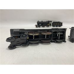 ‘00’ gauge - three kit built locomotive and tenders comprising Class D21 4-4-0 no.1242 finished in NER black with LNER tender; Class C4 4-4-2 no.5262 finished in LNER black; Coal Engines Class 0-6-0 no.2408 finished in black with Millholme Models LNER tender (3) 