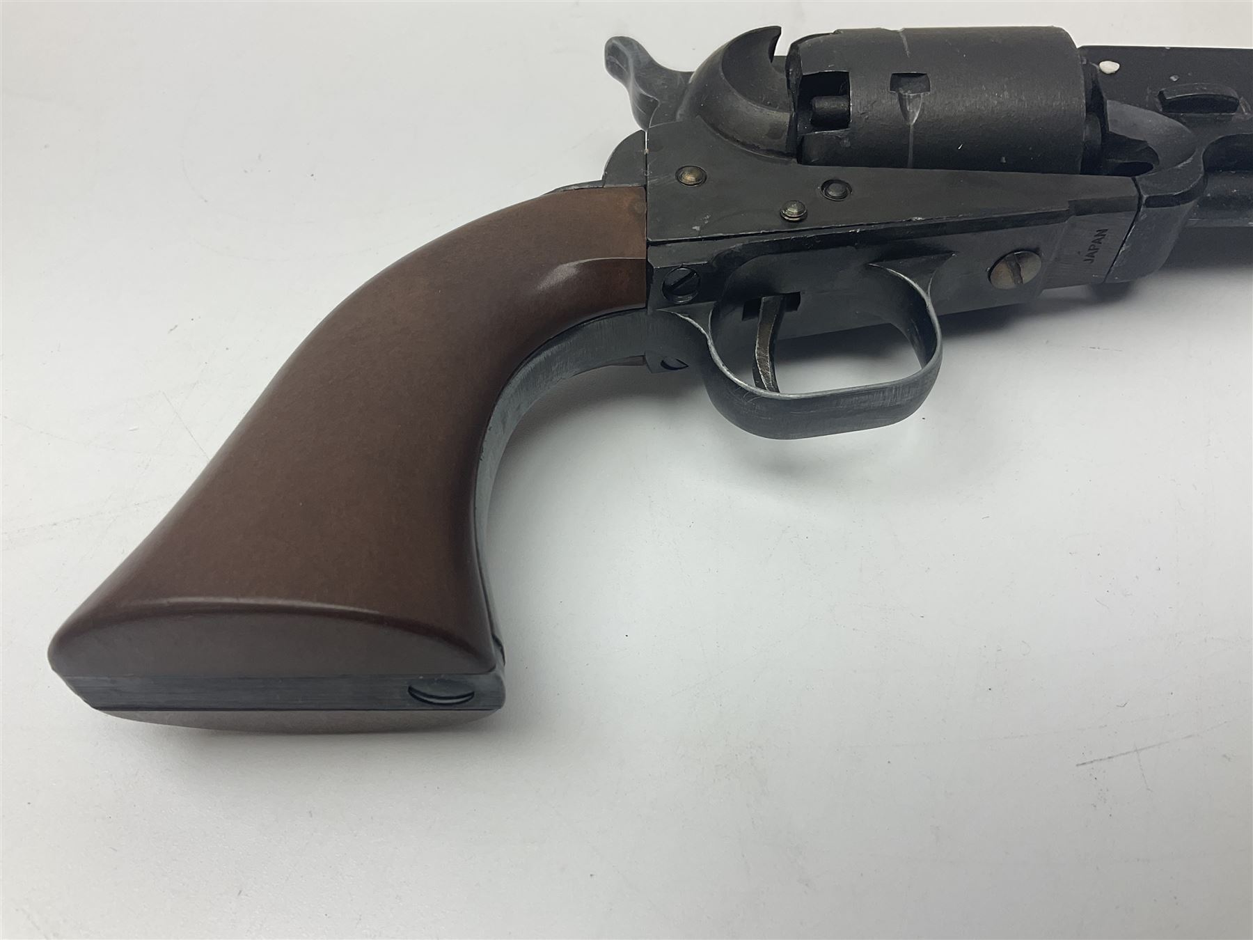 Modern Replica Models Japan non-firing copy of an 1851 Navy percussion cap revolver, .36 cal, boxed with paperwork, L31cm - Disposed 25.06.25 - Notified 24.07.25