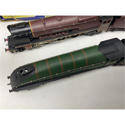 Hornby Dublo - 3-rail - Class A4 4-6-2 locomotive 'Mallard' No.60022 in lined BR green; in Tony Cooper box dated 1999; and 2-rail Duchess Class 4-6-2 locomotive 'City of London' No.46245 in BR maroon; in associated 3-rail City of Liverpool box (2)