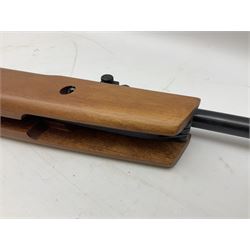 Hatsan .22 break-action air rifle retailed by Edgar brothers with 46cm barrel including fully integrated sound moderator, No.092031501; L113cm overall; in gun sleeve; together with Hawke Vantage 2-7x32 telescopic sight, Bressler Condor 24-72x100 spotting scope with carrying case and Velbon EF-61 tripod; all boxed (4)