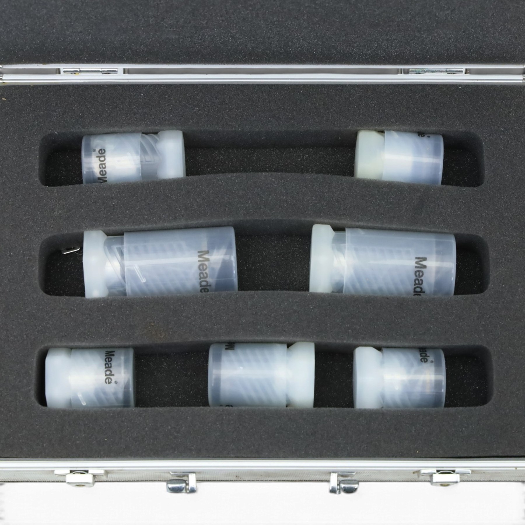 Meade ETX-125 telescope, reflector telescope with tripod, Autostar controller and seven eyepieces, contained in a Meade flight case