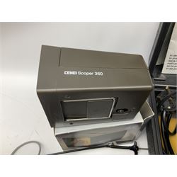 Cased Rollei projector together with a palar projector screen, autofocus slide projector and cenei scoper 360 