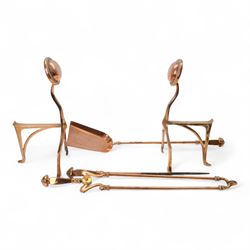 19th century copper companion set and fire dogs, dogs H40cm