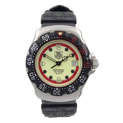 Tag Heruer Formula 1 ladies stainless steel wristwatch, model No. 371.508, luminous dial with date aperture, on original rubber strap