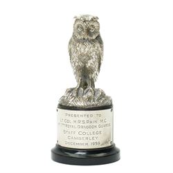 Presentation silver plated model of an owl by Phillips, Aldershot to Col. H.R.S. Pain M.C. 4th/7th Royal Dragoon Guards, Staff College Camberley, December 1959 H13cm