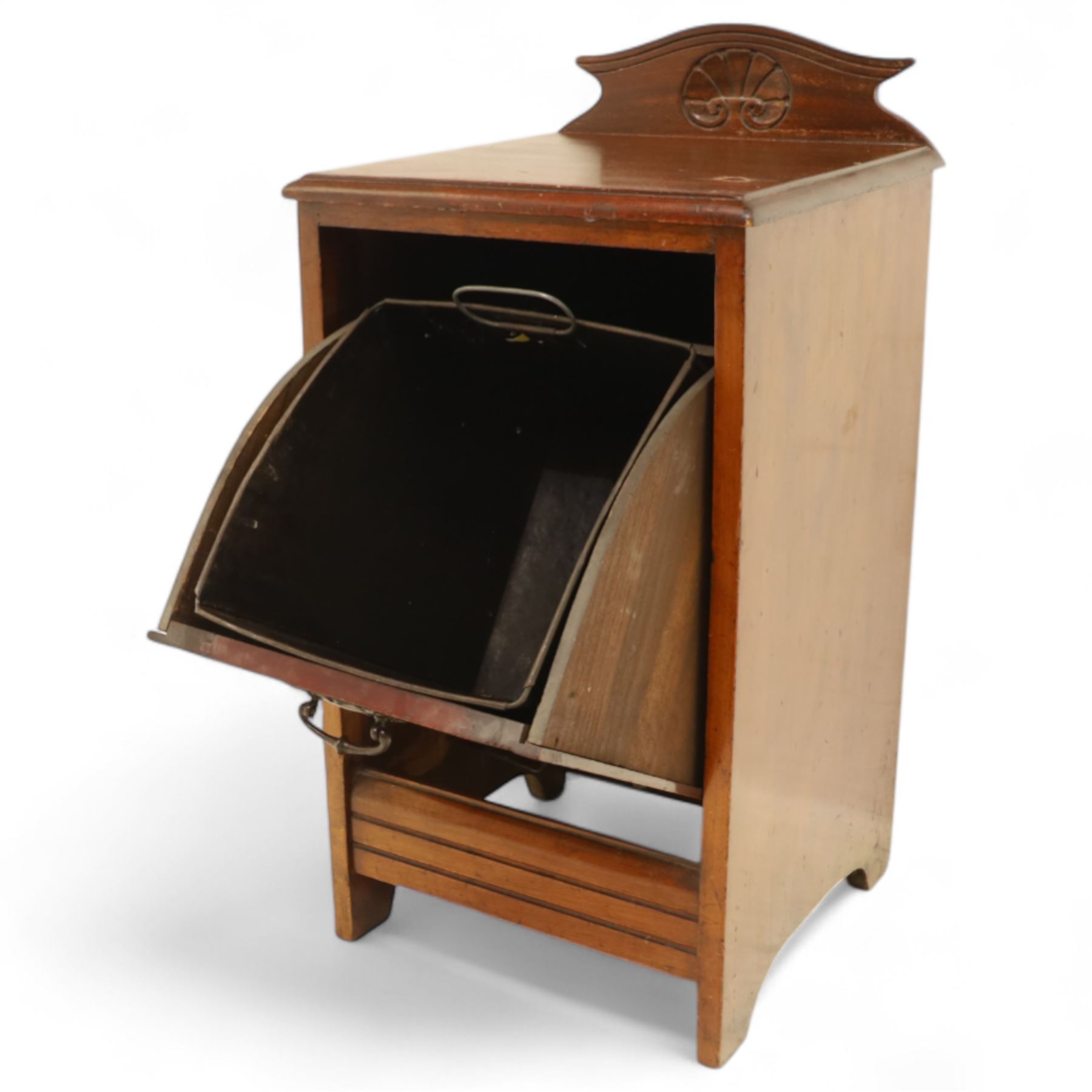 19th century mahogany coal scuttle, shaped raised back carved with shell fan motif, swing front enclosing original removable metal liner with handle, panelled front with cast drop handle, over slatted undertier (H 65cm, W 33cm, D 34cm)
Early 20th century mahogany magazine table, rectangular top and undertier decorated with gilt foliate and scroll marquetry, shaped pierced side rails forming magazine divisions, on square tapering supports (H 70cm, W 71cm, D 45cm)