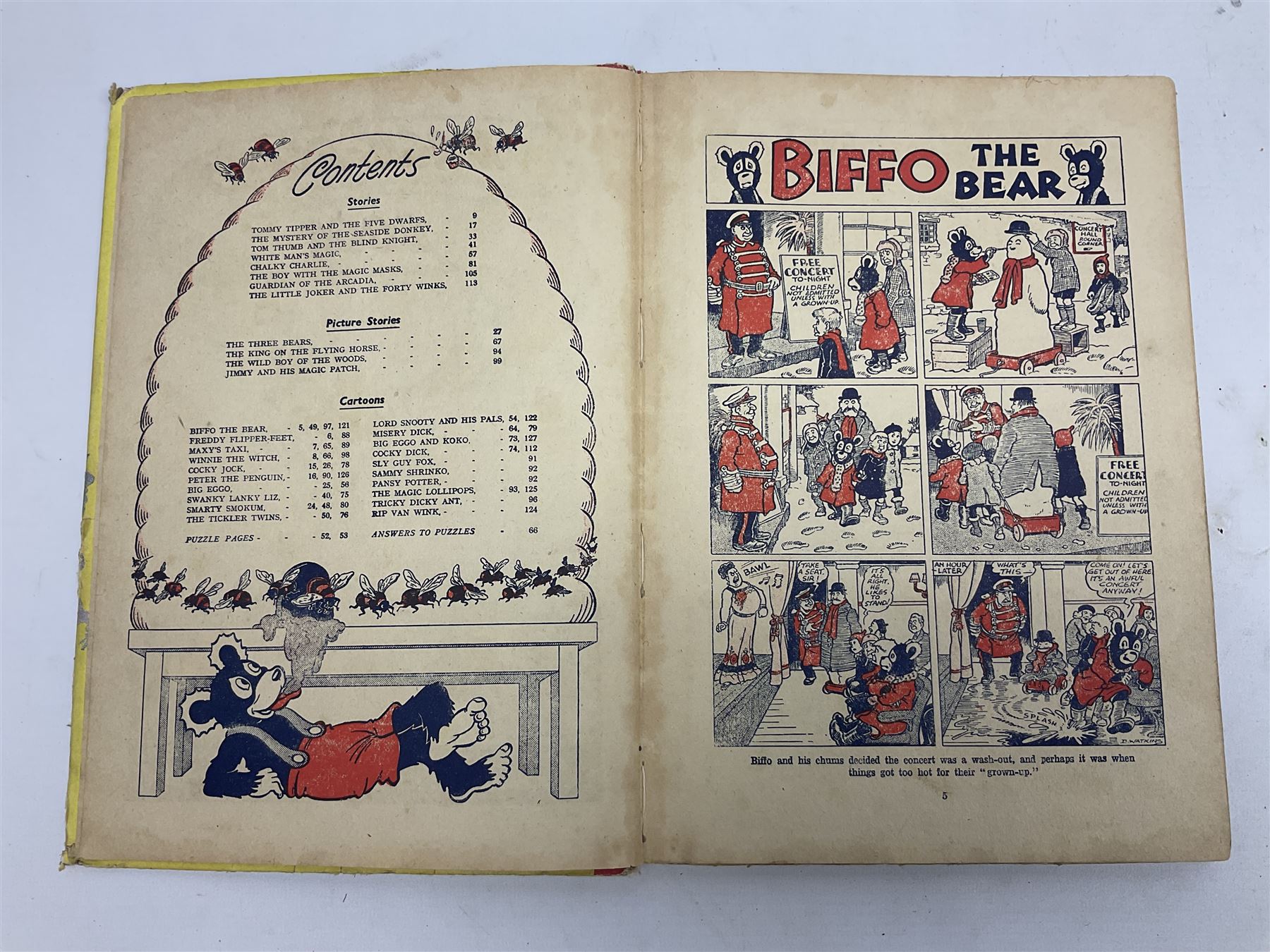 The Magic Beano Book Published 1950 by D.C. Thomson, 127 pages, pictorial card covers depicting Biffo painting the Beano bunch