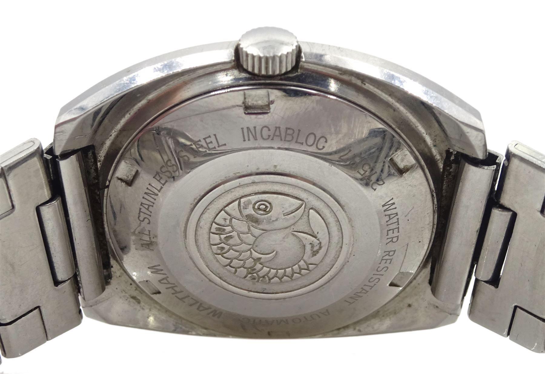 Waltham gentleman's stainless steel 25 jewels automatic wristwatch, Ref. 27587, silvered dial with day/date aperture and blue baton markers, on stainless steel strap