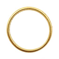 22ct gold band hallmarked, approx 3.35gm