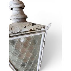 Foster & Pullen (Bradford est. 1896) - Good pair of late 19th century copper coach house or street lamps, painted in rustic white finish, with iron corner brackets, one with clear glass, the other with ring mottled glass, both converted to electricity, height with bracket 150cm