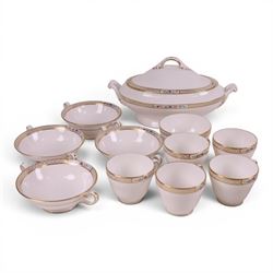 Spode Golden Trellis tea and dinner service for eight, including teapot, milk jug, open sucrier, teacups and saucers, dinner plates, soup bowls, side plates etc 