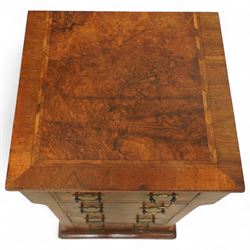 Pair of Victorian inlaid burr walnut small size chests,  rectangular top in burr walnut and crossbanded with herringbone inlay and chamfered sides with four graduated inlaid burr walnut drawers and engraved cut brass handles and mahogany drawer linings, supported on moulded bases with shaped bracket feet, circa 1870