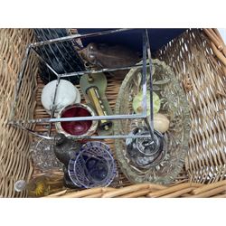 Indian tree tea wares, a quantity of diecast vehicles, glass vase and cover, Daler Rowney Easel in case and other collectables 