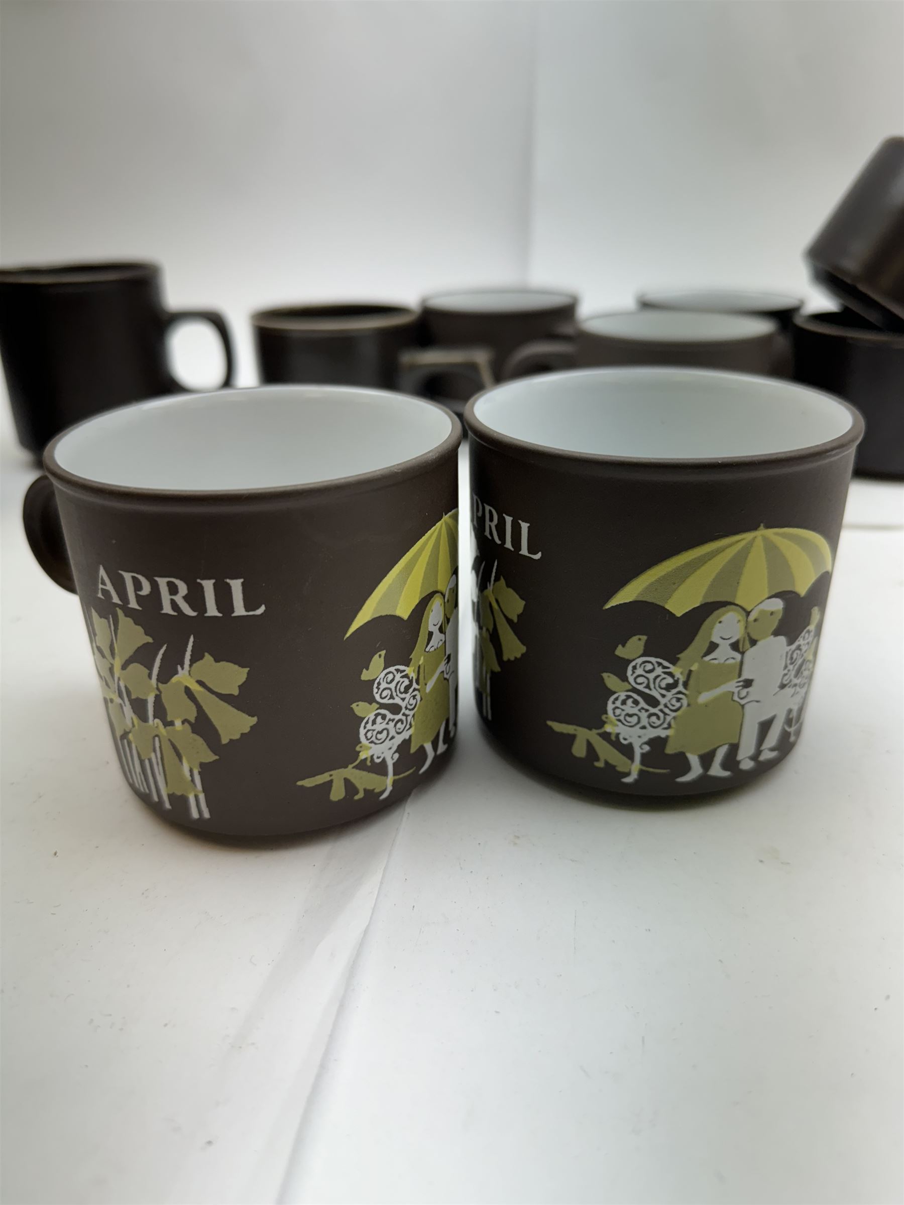 Hornsea Lancaster Vitramic Contrast pattern tea service, including coffee pot, jug, sugar bowl, cups saucers, etc together with other items of Hornsea Lancaster Vitramic